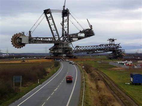 world's biggest mining equipment